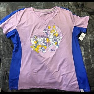 Rundisney T-shirt. NWT